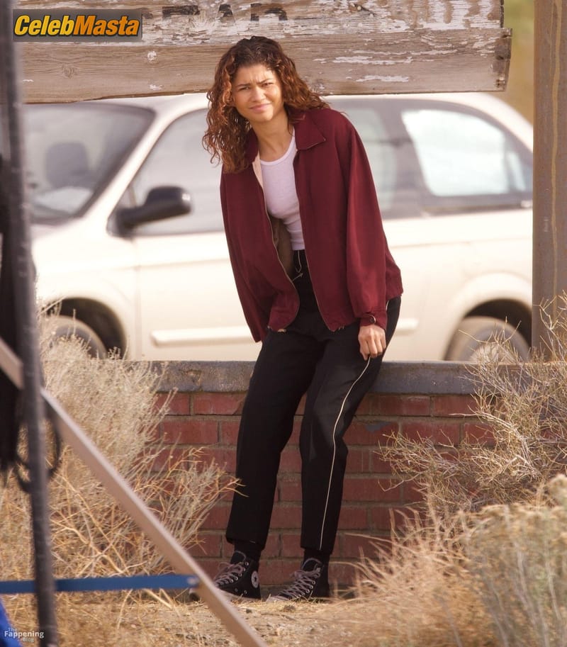 Zendaya Sexy Spotted Showing Off Her Hot Pokies On Euphoria Set In Palmdale Photo Gallery photo 3