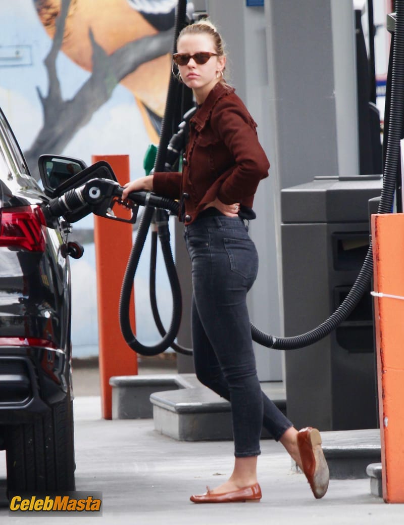 Mia Goth looks fashionable as she steps out to run errands in Los Angeles Photo Gallery photo 2