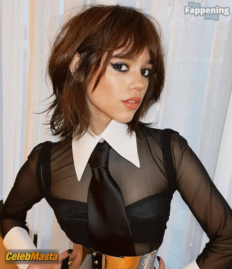 Jenna Ortega Hot and Sexy Photos Collection photo 3