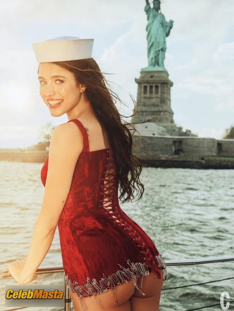 Margaret Qualley For Comospolitan Photo Gallery photo 2