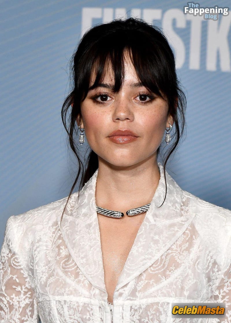 Jenna Ortega Sizzles In Sexy Mini Dress At Finestkind Premiere Photo Gallery photo 2