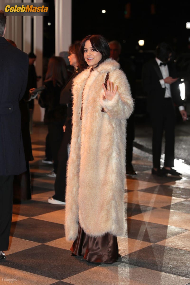 Jenna Ortega Sexy Shows Off Here Beautiful Cleavage And Legs At SNL 50th Anniversary Special In New York City Photo Gallery photo 2