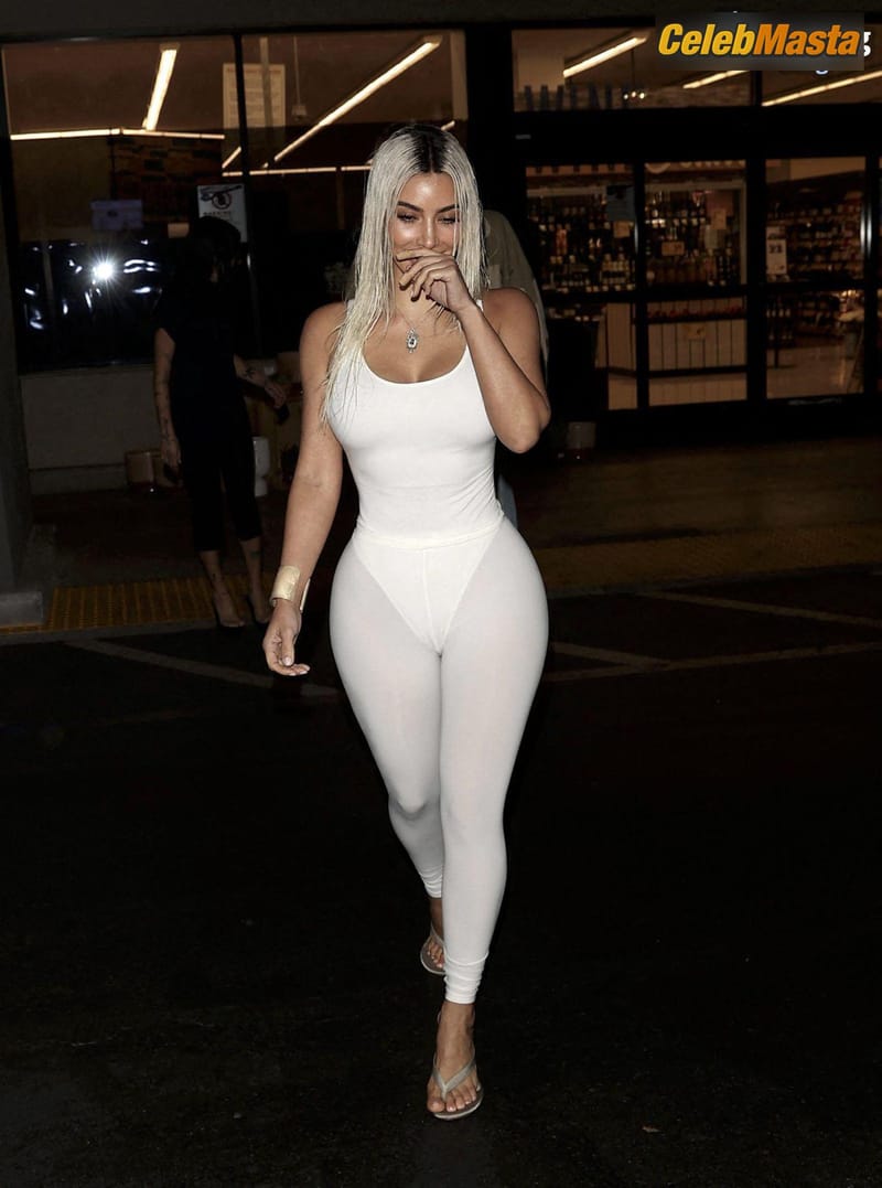 Kim Kardashian Flaunts Her Sexy Curves In Weho Photo Gallery photo 3