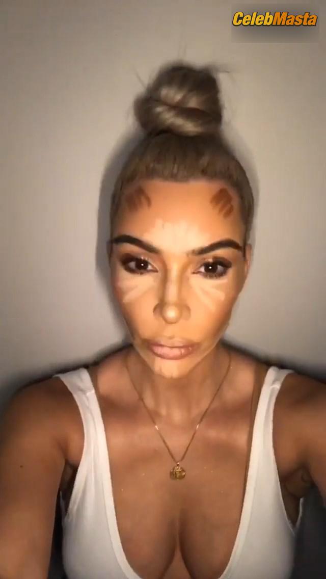 Kim Kardashian Sexy Deep Cleavage During Another Makeup Lesson Photo Gallery photo 2