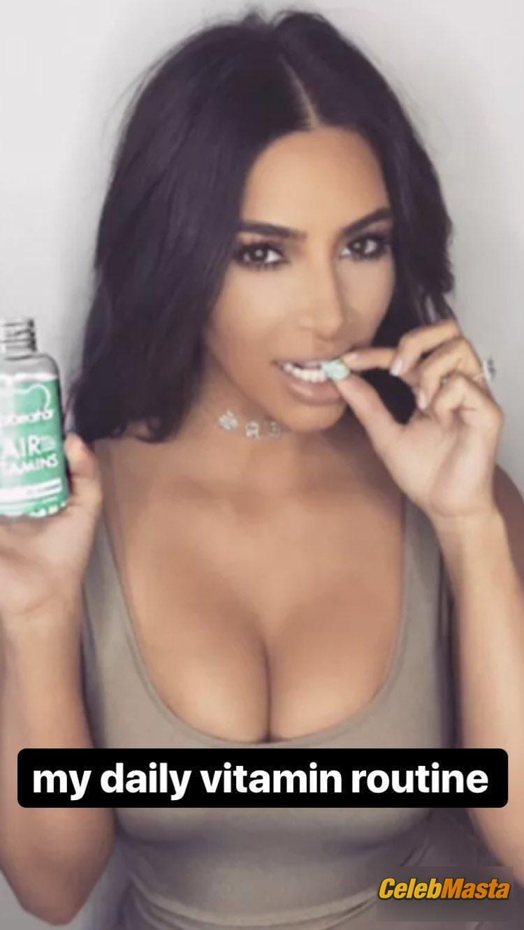 Kim Kardashian Sexy Deep Cleavage During Another Makeup Lesson Photo Gallery photo 4