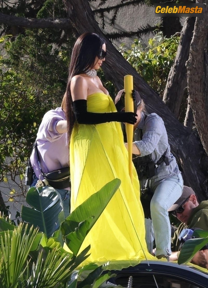 Kim Kardashian Sexy And Sensual Channels Beyonces Lemonade While Filming A Scene In Los Angeles Photo Gallery photo 3
