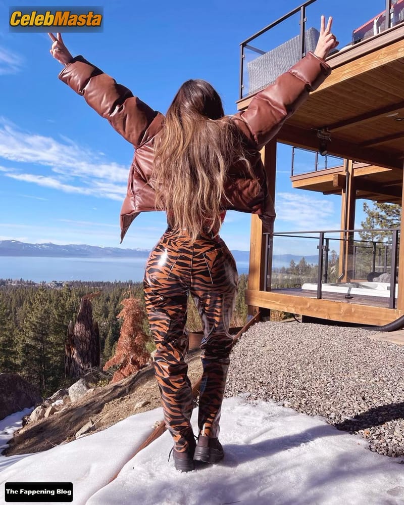 Kim Kardashian and Sexy Collection of Photos photo 2