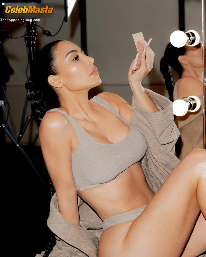 Kim Kardashian Sexy Photos Collection Showing Off Her Curves In Various Photos photo 4