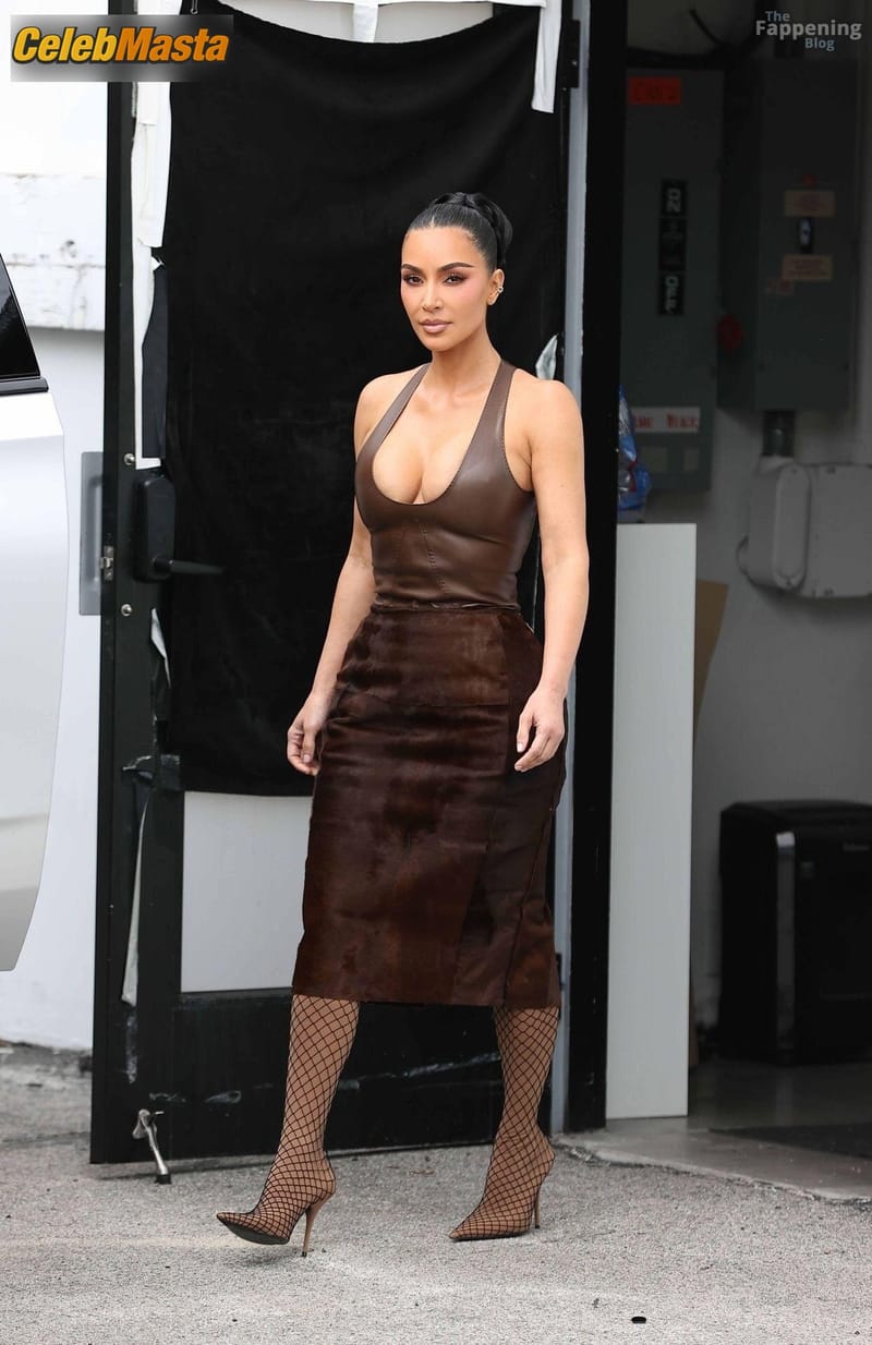 Kim Kardashian Sexy Spotted Showing Off Her Hot Breasts During A Photoshoot In LA photo 1