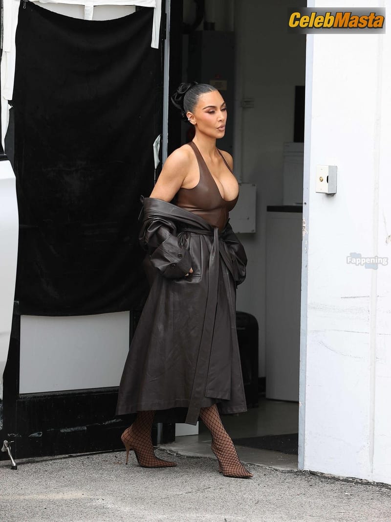 Kim Kardashian Sexy Spotted Showing Off Her Hot Breasts During A Photoshoot In LA photo 2