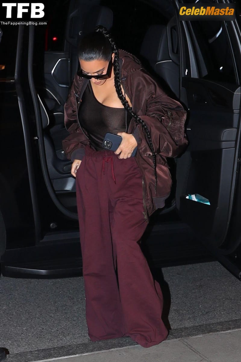Kim Kardashian Sexy Seen Braless Flaunting Her Boobs After A Shoot at Chelsea Piers Sports Complex in NYC Photo Gallery photo 2