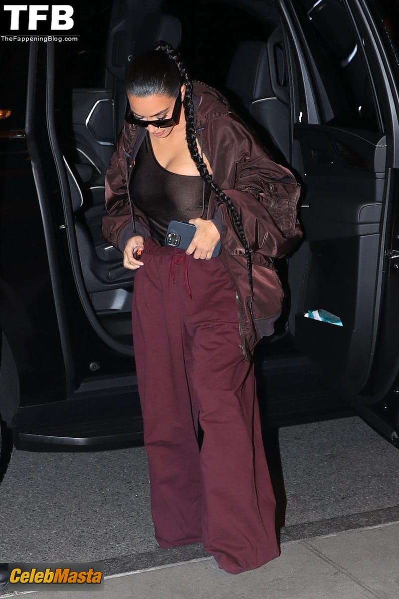 Kim Kardashian Sexy Seen Braless Flaunting Her Boobs After A Shoot at Chelsea Piers Sports Complex in NYC Photo Gallery photo 3
