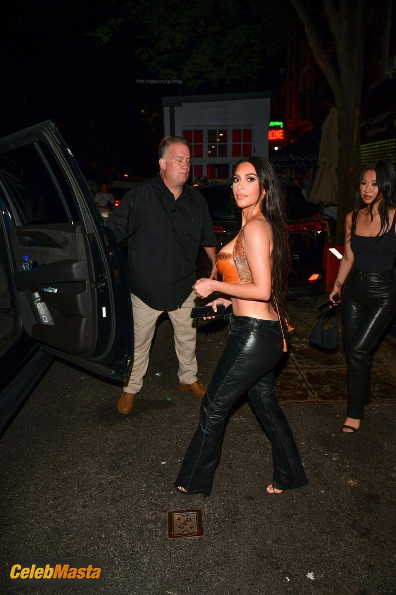 Kim Kardashian Sexy Seen As She Arrived At Carbone With Actress La La Anthony Photo Gallery photo 4