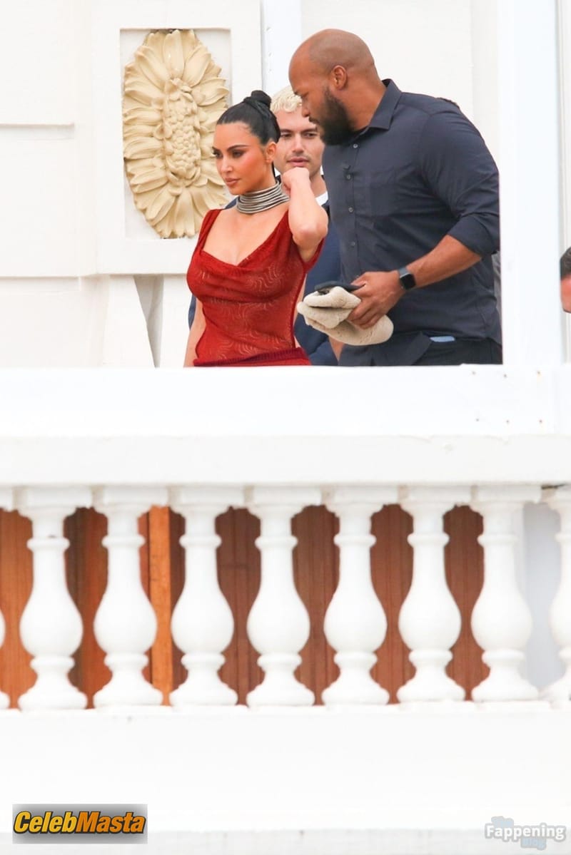 Kim Kardashian Sexy Seen Flashing Her Hot Boobs And Flaunting Her Hot Booty At Copacabana Palace Hotel In Rio De Janeiro Photo Gallery photo 2