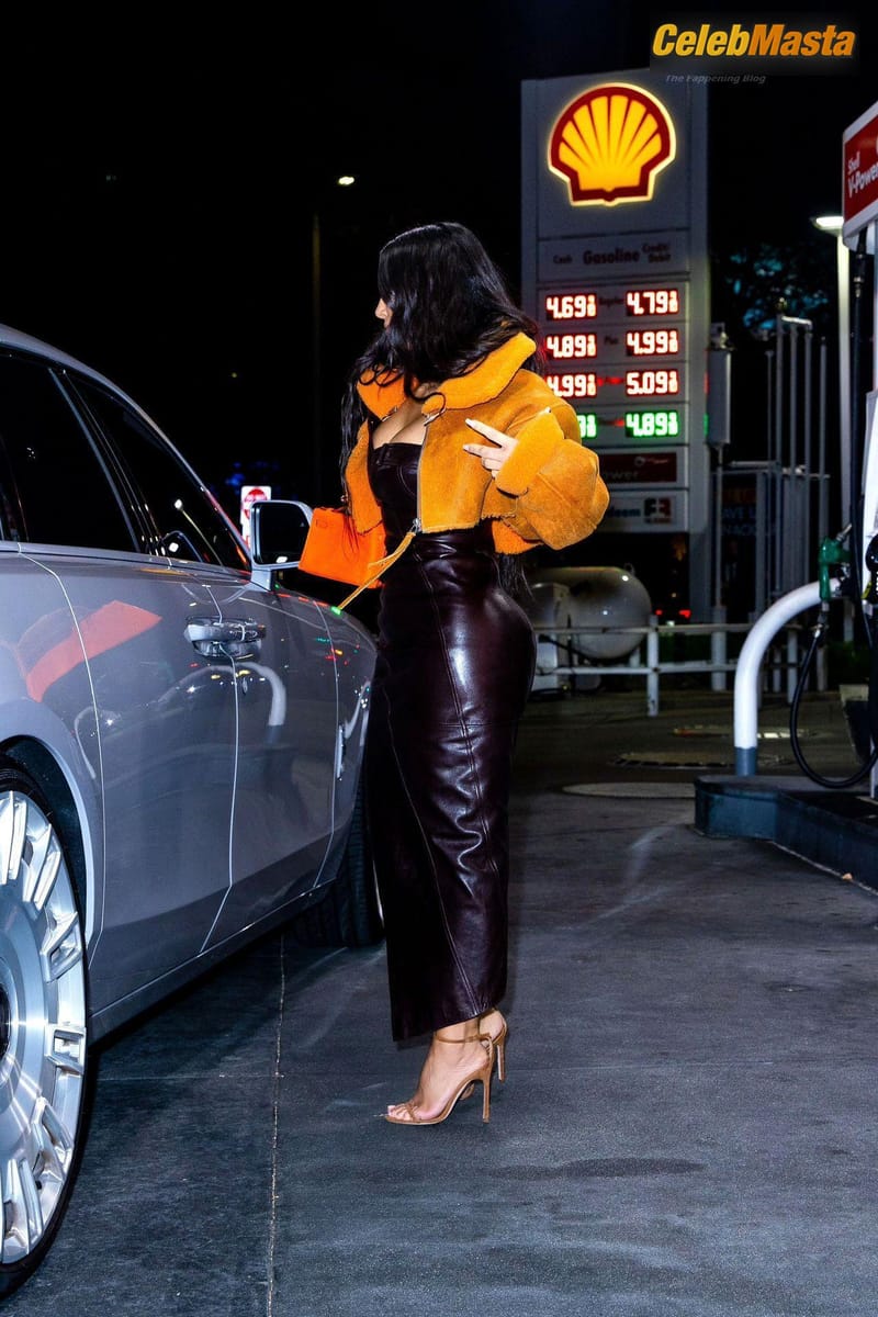 Kim Kardashian Sexy Seen in Los Angeles Wearing A Vintage 2000 Christian Dior Dress Photo Gallery photo 4