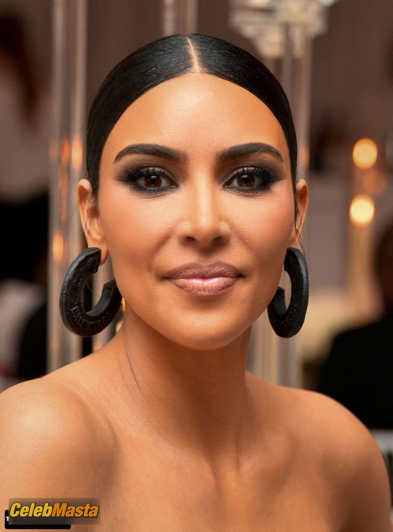 Kim Kardashian Sexy Seen Braless Flaunting Her Big Boobs at Paris Hiltons Wedding in Los Angeles Photo Gallery photo 1