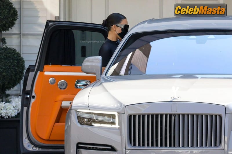Kim Kardashian Sexy Shows Off Her Curvy Body And Hits Up Epione for Some Pampering In Beverly Hills Photo Gallery photo 3