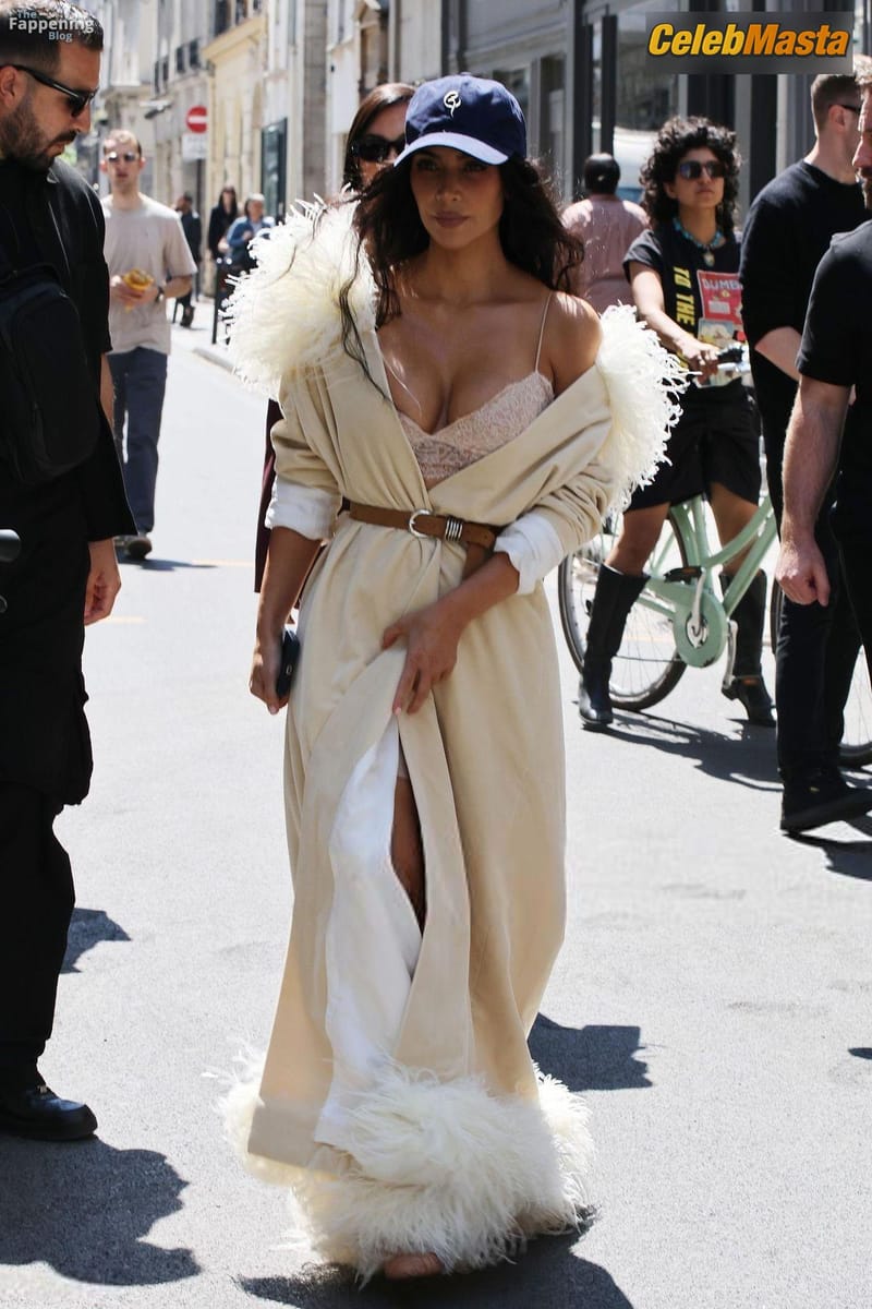 Kim Kardashian Sexy Seen Showing Off Her Big Boobs Wearing A Sensational Feathered Dress In Paris Photo Gallery photo 2