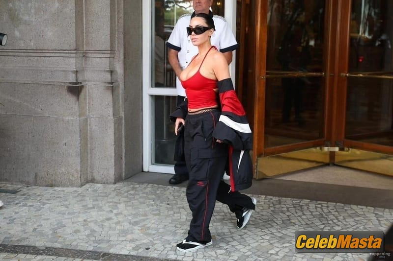 Kim Kardashian Sexy Spotted Showing Off Her Hot Boobs While Leaving The Copacabana Palace Hotel In Rio De Janeiro Photo Gallery photo 1