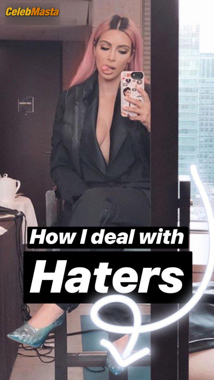 Kim Kardashian Sexy and Topless March 18 Pictures Photo Gallery photo 4