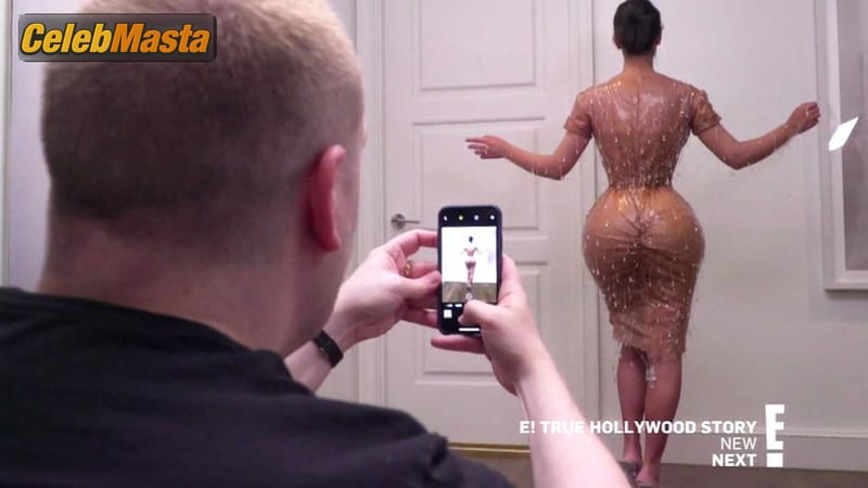 Kim Kardashian Sexy at the 2019 Met Gala Photo Gallery photo 1