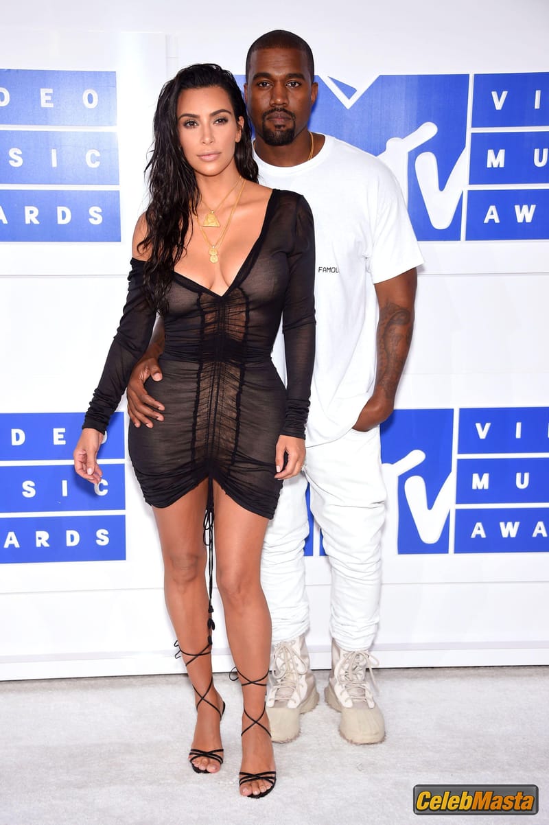 Kim Kardashian Sexy at the 2016 MTV Video Music Awards in NYC Photo Gallery photo 3