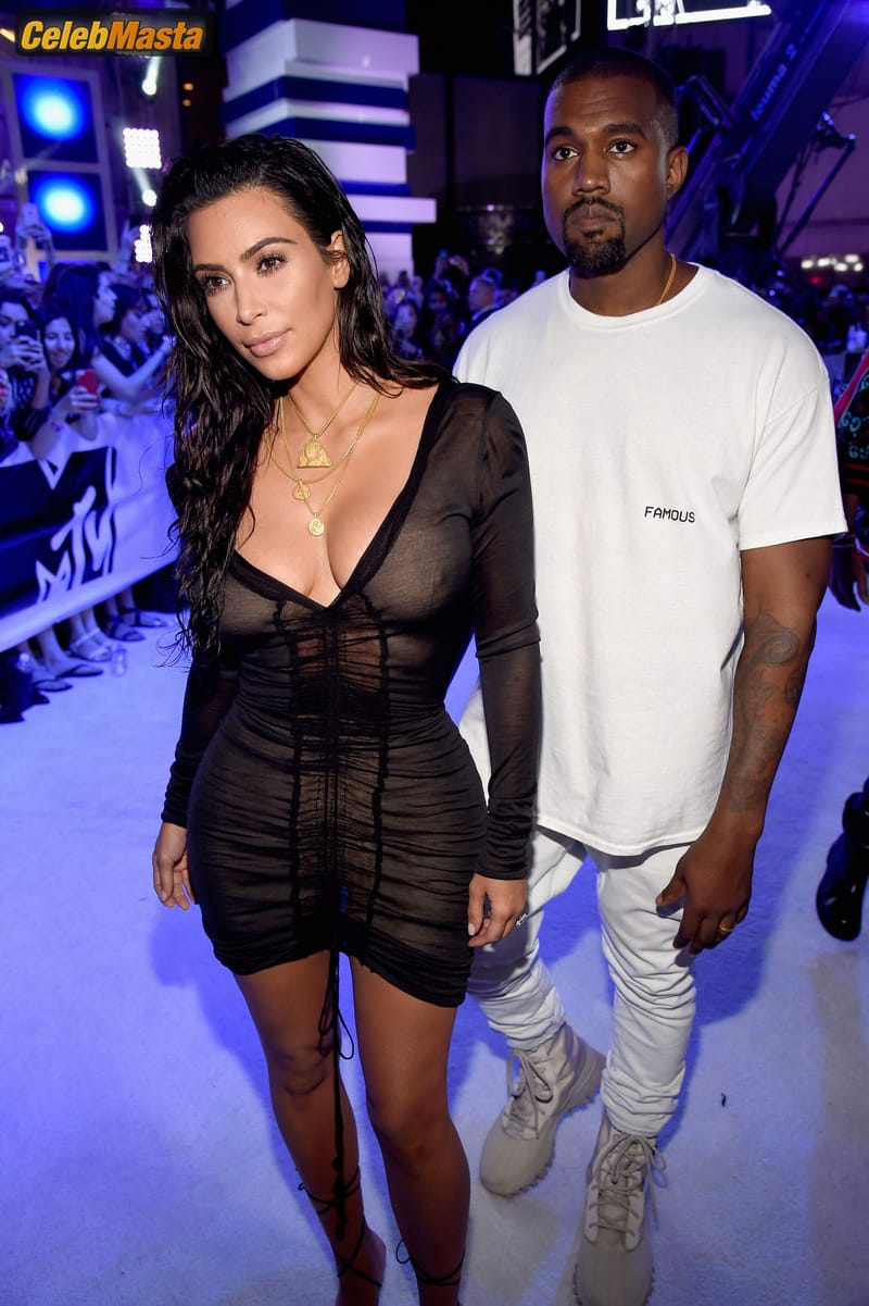 Kim Kardashian Sexy at the 2016 MTV Video Music Awards in NYC Photo Gallery photo 4