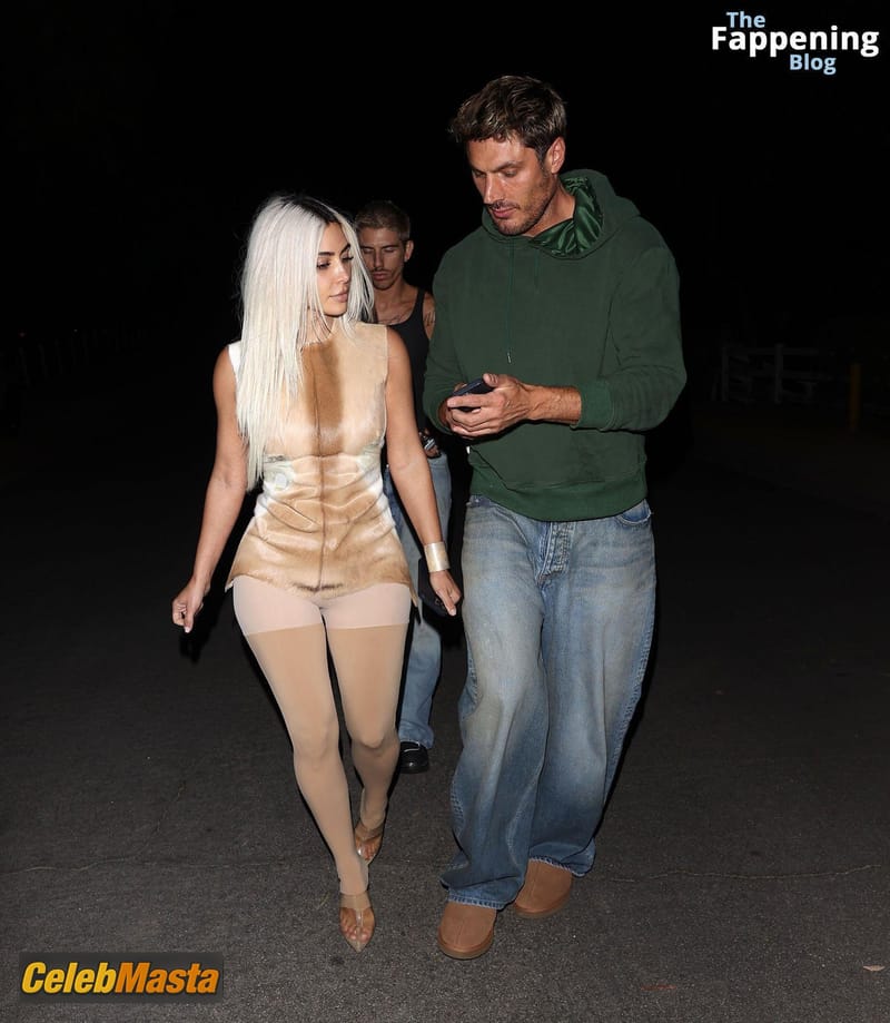 Kim Kardashian Stuns In Sexy Outfit At La Party Photo Gallery photo 2