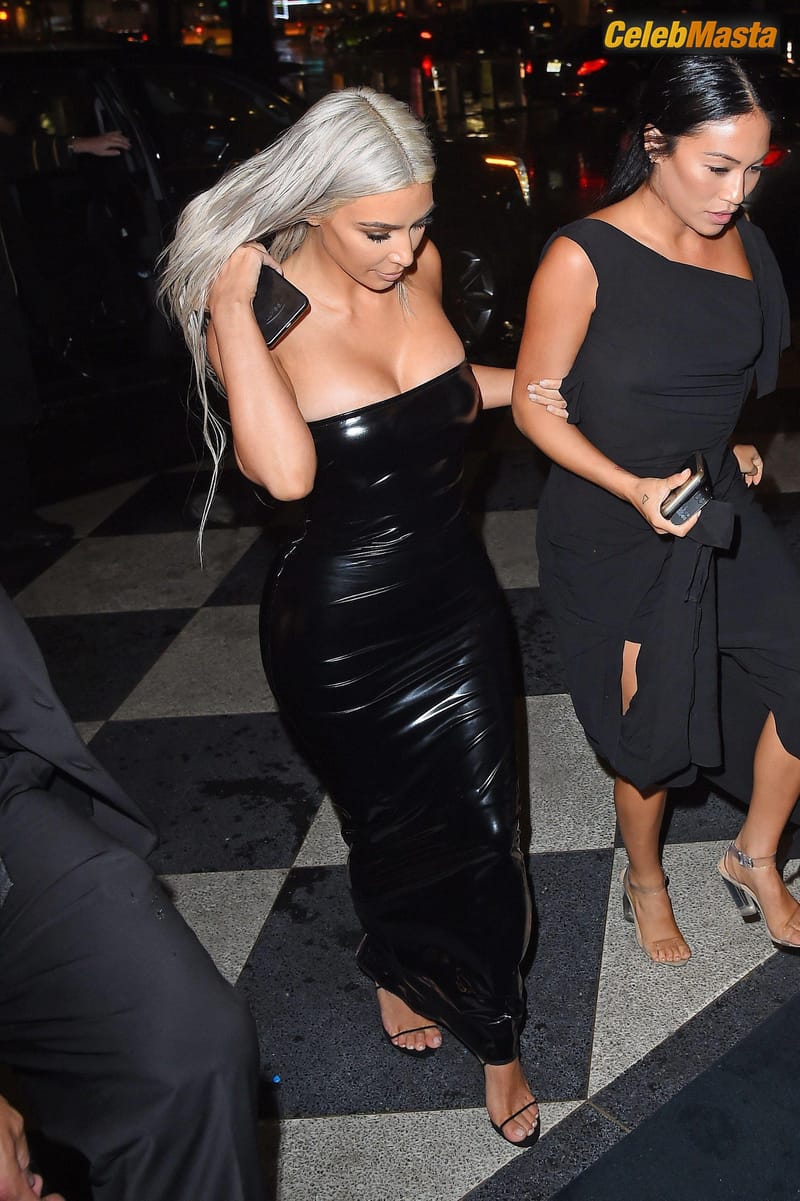 Kim Kardashian Sexy in form fitting black leather dress during New York Fashion Week Photo Gallery photo 2