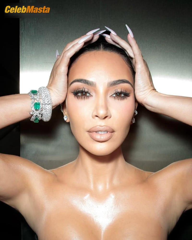 Kim Kardashian West Hot Ass, Boobs Photo Gallery photo 1
