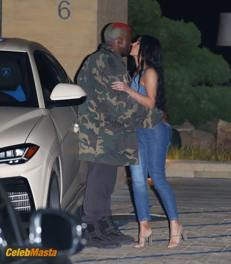 Kim Kardashian joins her family for Jonathan Cheban birthday in Malibu Photo Gallery photo 4