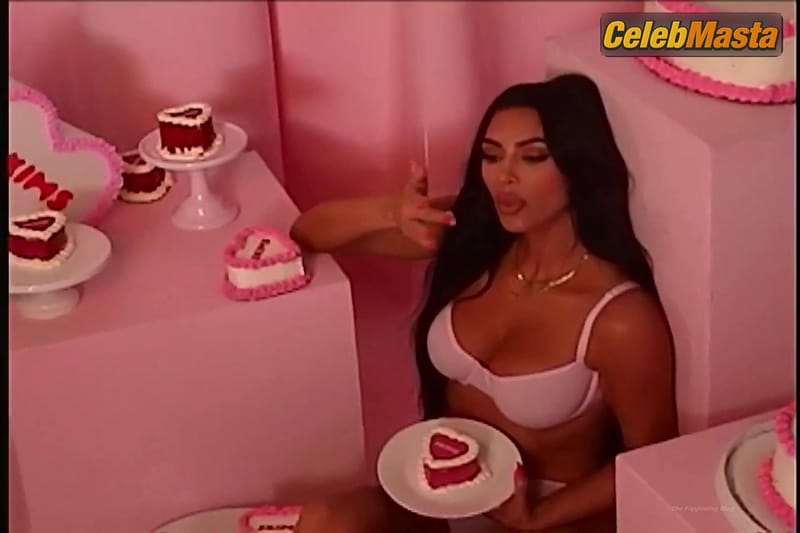 Kim Kardashian, Kylie Jenner And Kendall Sexy Posing In SKIMS Valentine’s Day Promo Collection photo 3
