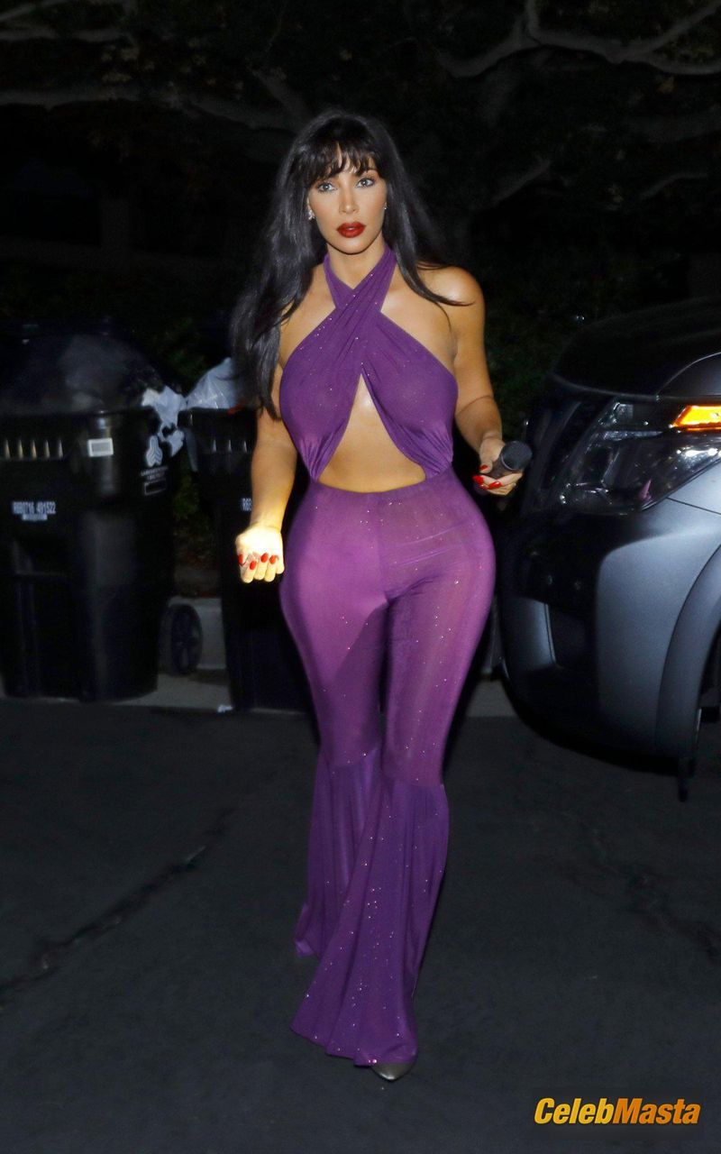 Kim Kardashian Sexy as Selena Quintanilla-Perez in Los Angeles Photo Gallery photo 1