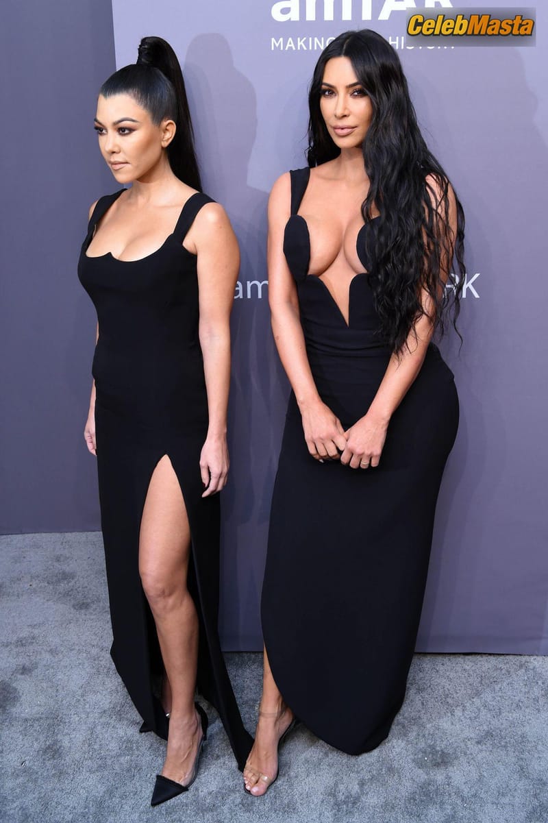 Kim Kardashian Sexy with sister Kourtney Kardashian at the amFAR Gala Fall/Winter 2019 in New York Photo Gallery photo 3