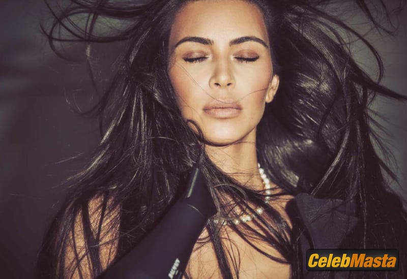 Kim Kardashian West Sexy by Guy Aroc for Vogue Mexico Photo Gallery photo 4