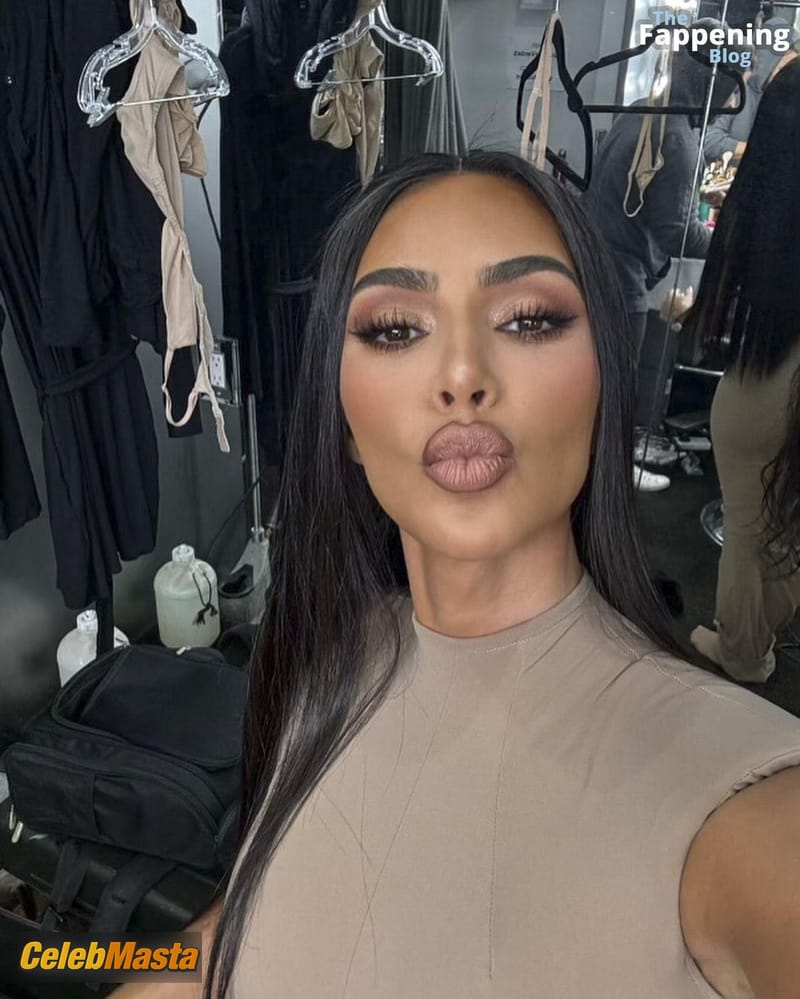 Kim Kardashian’s Sexy Social Media Showcase Photo Gallery photo 2