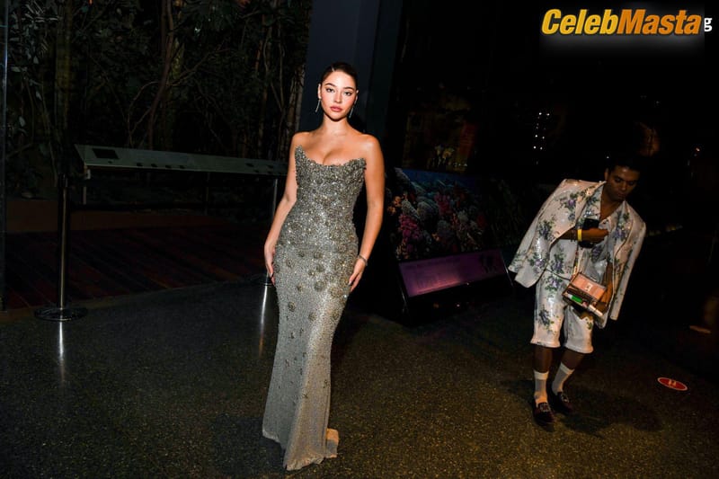 Madelyn Cline Rocks Sexy Cleavage At 2023 Cfda Fashion Awards Photo Gallery photo 1