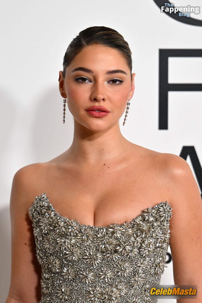 Madelyn Cline Rocks Sexy Cleavage At 2023 Cfda Fashion Awards Photo Gallery photo 4