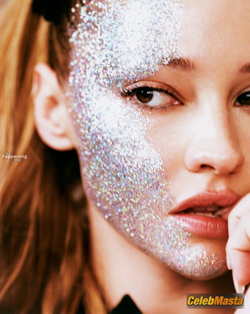 Madelyn Cline Sexy And Captivating Allure Magazine Photoshoot photo 1
