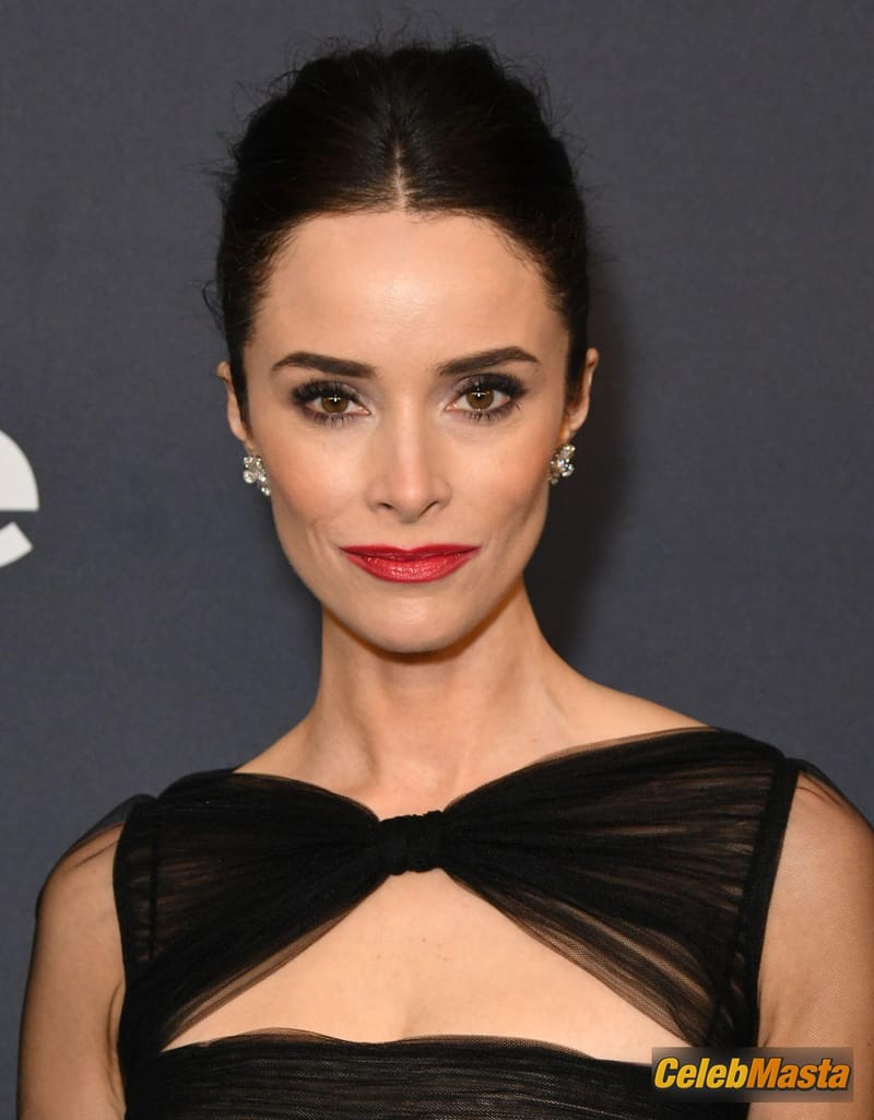 Abigail Spencer at the 21st Annual InStyle and Warner Bros. Golden Globes After Party held at Beverly Hilton Hotel Photo Gallery photo 4