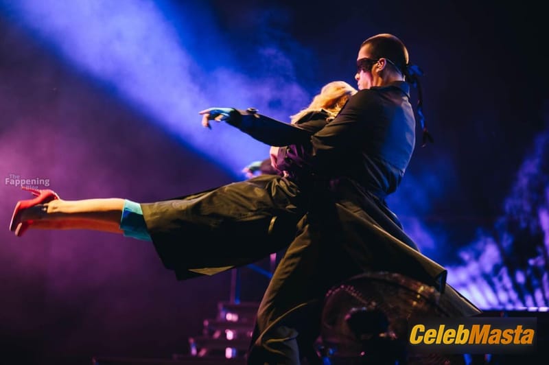 Addison Rae Sexy And Hot Performance At Beyond The Valley Festival In Australia Photo Gallery photo 3