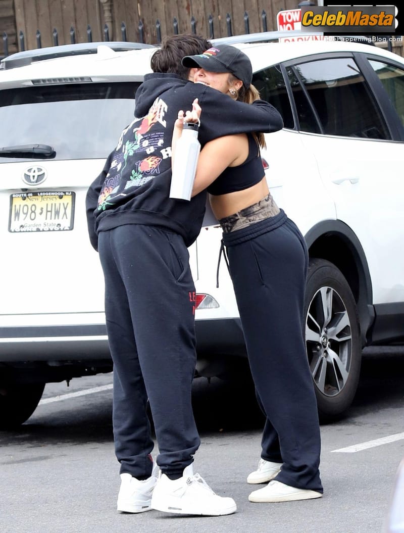 Addison Rae Sexy Seen Showing Off Her Abs And Cleavage While Leaving Dogpound Gym in West Hollywood Photo Gallery photo 2
