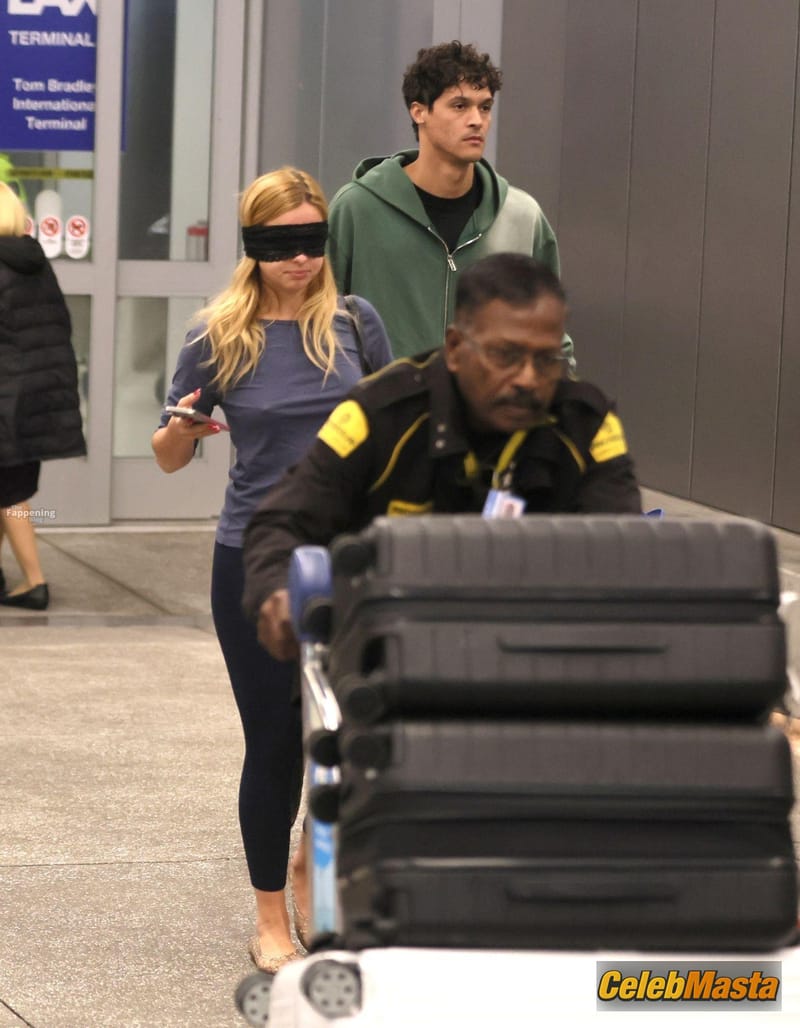 Addison Rae Sexy Spotted Flashing Her Hard Nipples At LAX Airport In Los Angeles Photo Gallery photo 1