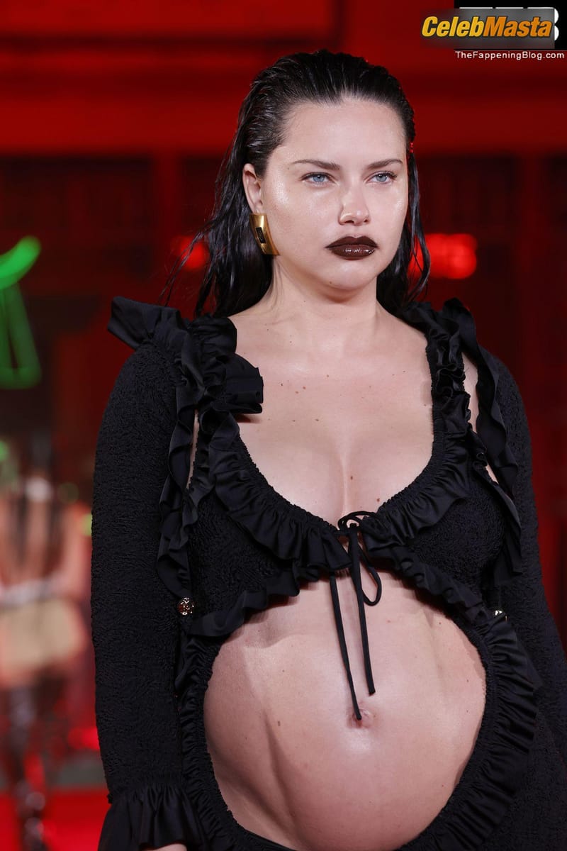 Adriana Lima Sexy Seen Showing Off Her Cleavage At The Fortune City Runway Show in Los Angeles Photo Gallery photo 2