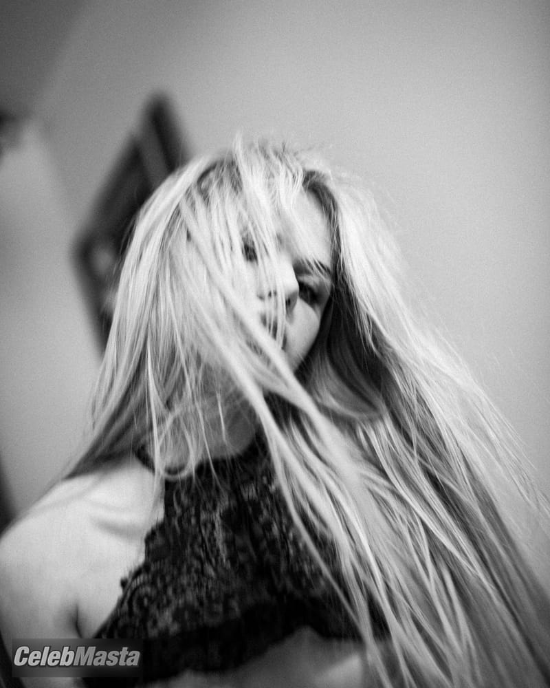 Alexandra Smelova photographed by Semen Ereshko Photo Gallery photo 3