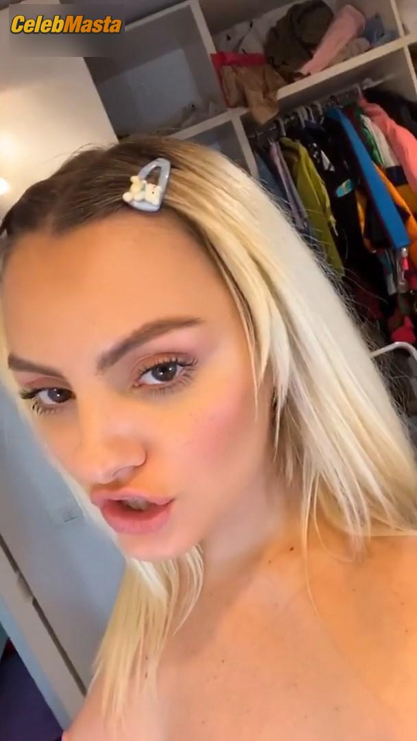 Alexandra Stan showed her tits while singing and posing topless for her fappers Photo Gallery photo 3