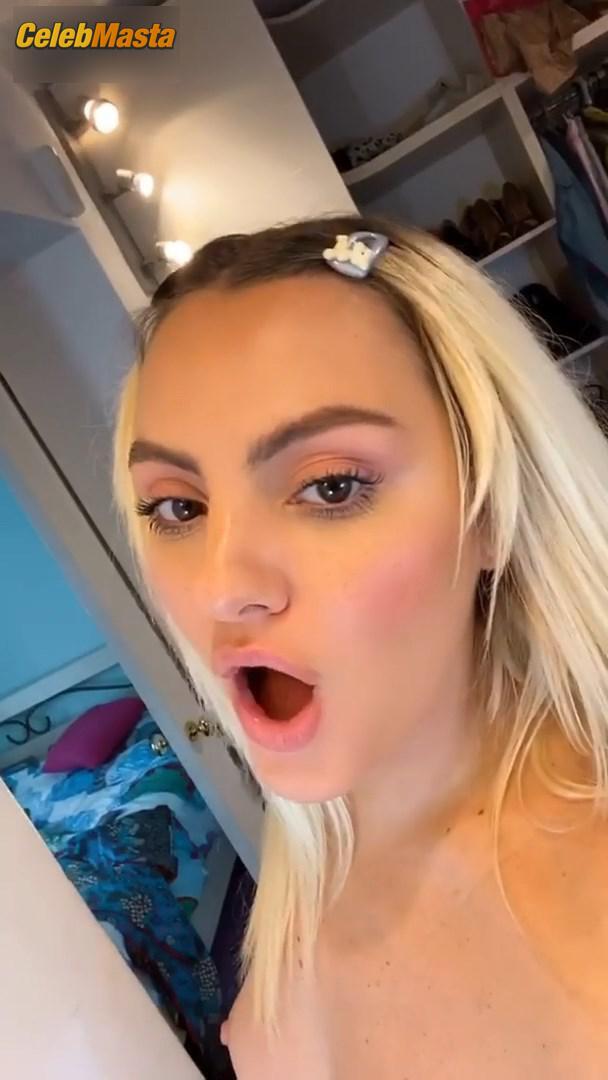 Alexandra Stan showed her tits while singing and posing topless for her fappers Photo Gallery photo 4