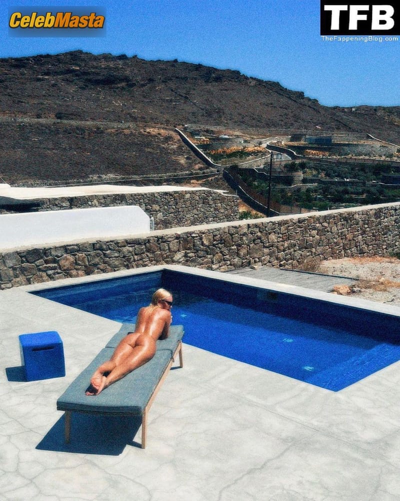 Alexandra Stan Sexy Poses Showcasing Her Hot Butt By The Poolside In Greece Photo Gallery photo 1