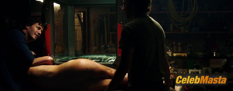 Alice Eve in the movie ‘Replicas’ (2018) Photo Gallery photo 2