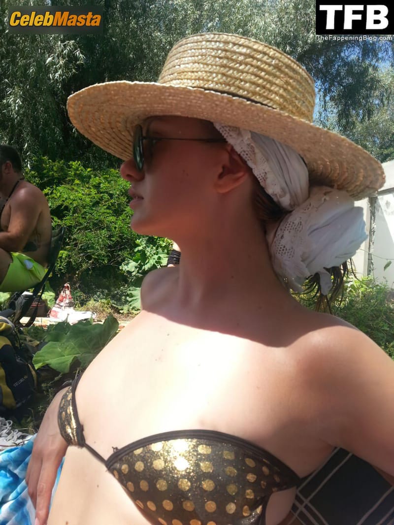 Alexandra Stan Sexy Photos Collection photo 1